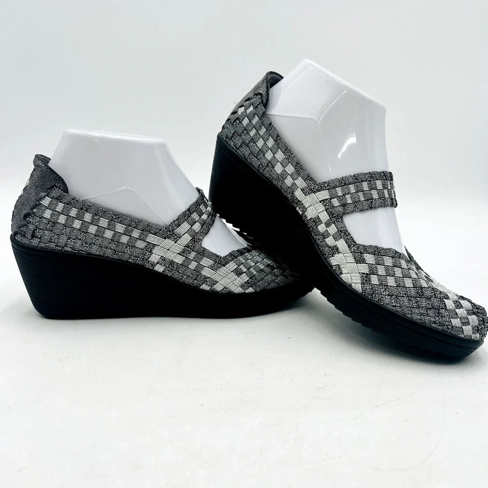 Bare Traps Ursala Womens 7.5M White/Silver Woven Fabric Wedge Heel Slip On Shoes